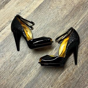 Patent leather sexy date night heels brand new never worn